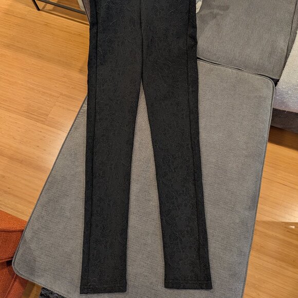 Floral Embossed Leggings / Black / Size Small - Picture 5 of 6